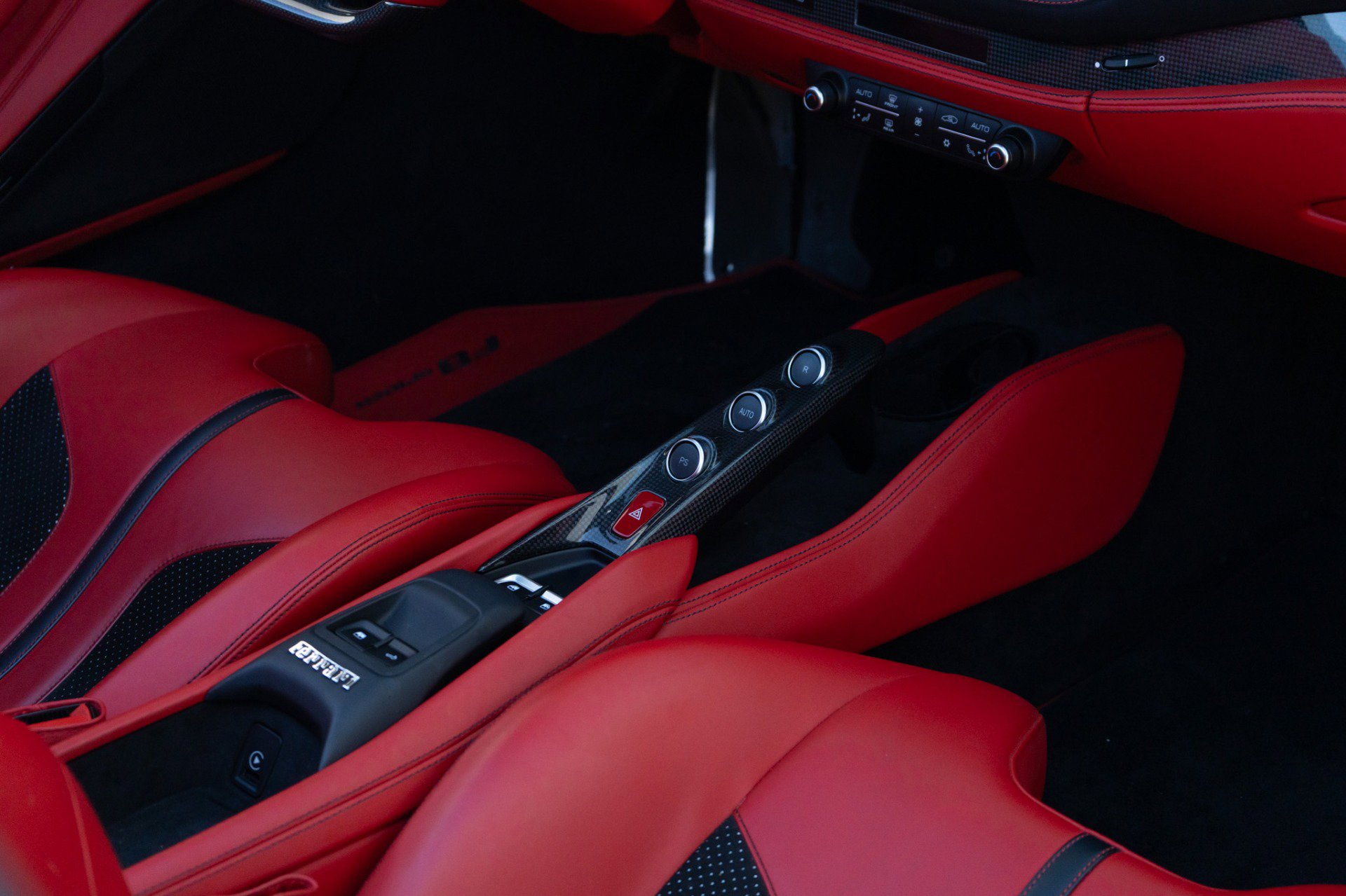 Used 2023 Ferrari F8 Tributo image 23