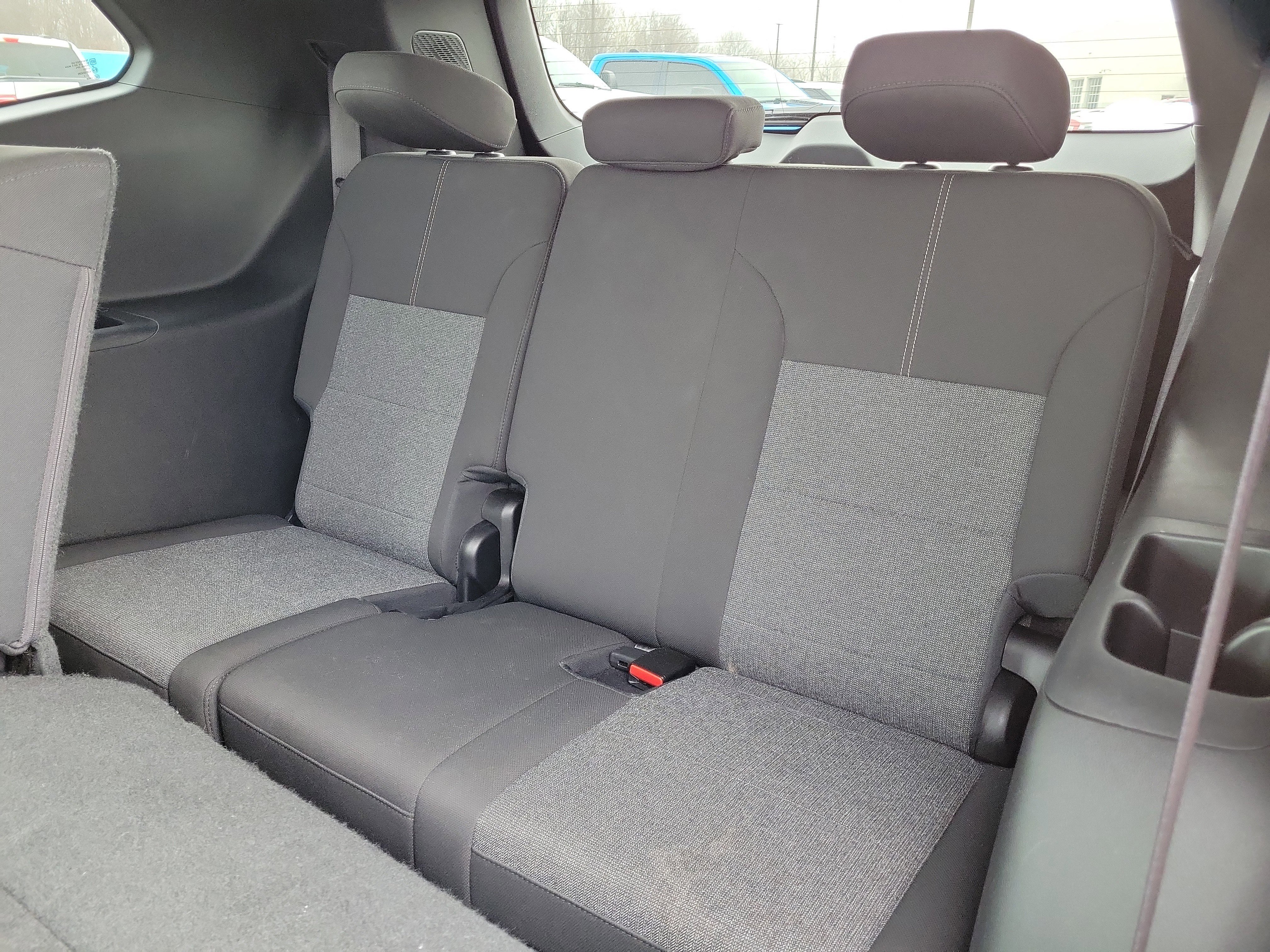 Used 2025 GMC Acadia Elevation image 13