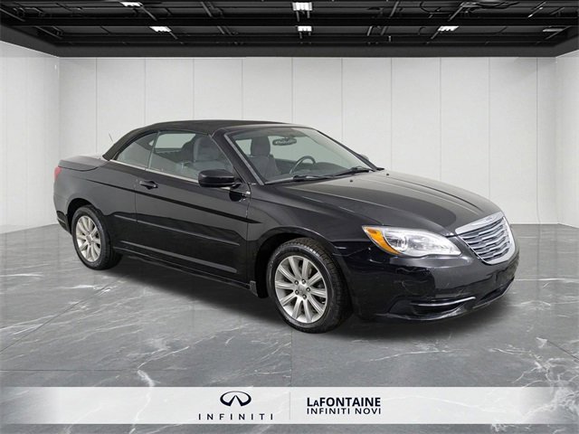 Used 2014 Chrysler 200 Touring image 7