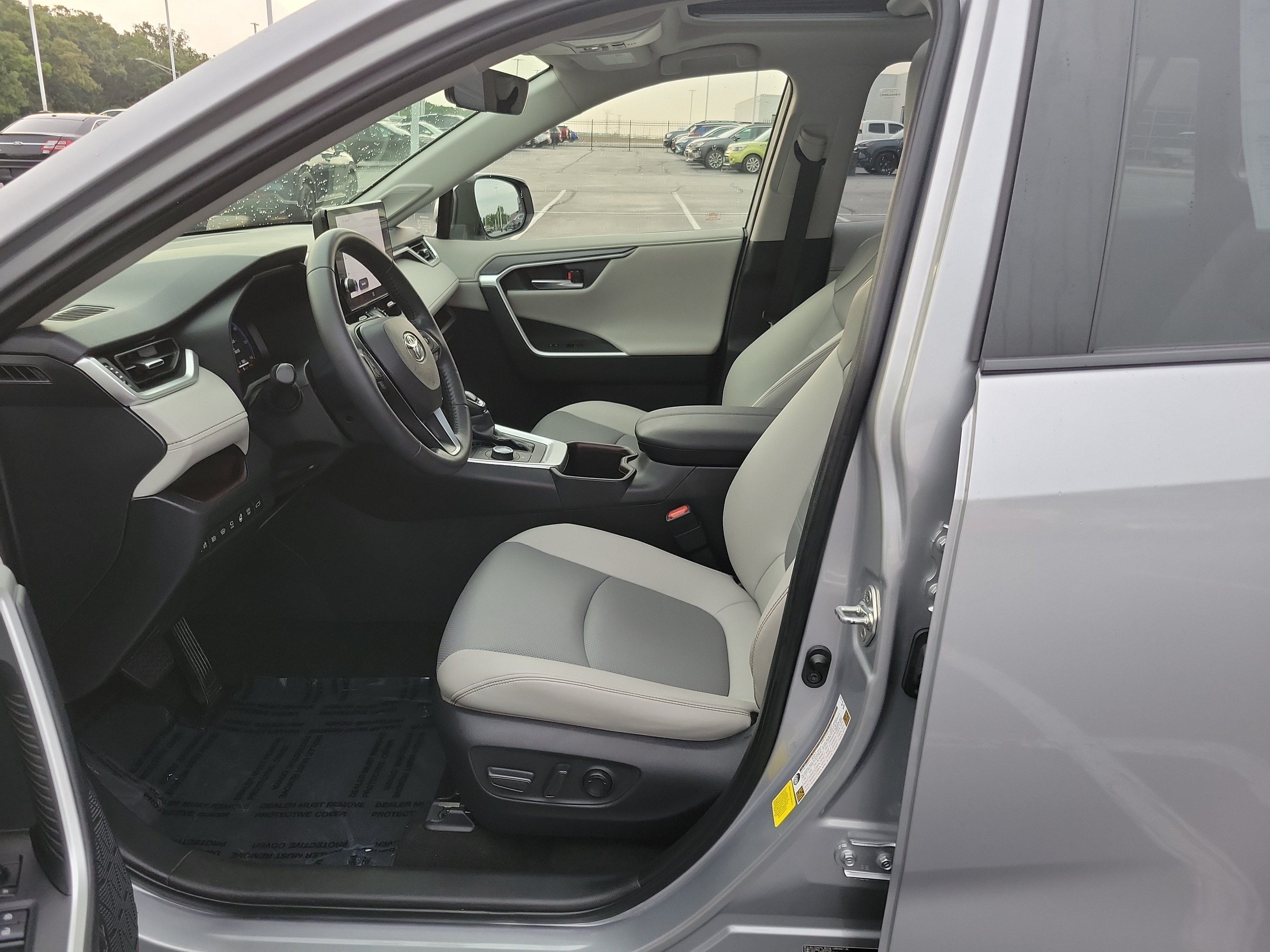 Certified 2024 Toyota RAV4 Limited w/ Advanced Technology Package AWD/4WD image 20