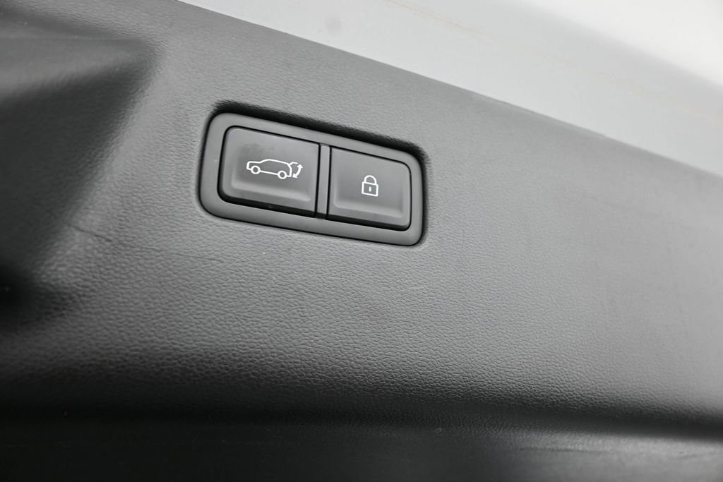 Certified 2024 Hyundai Santa Fe XRT AWD/4WD image 11