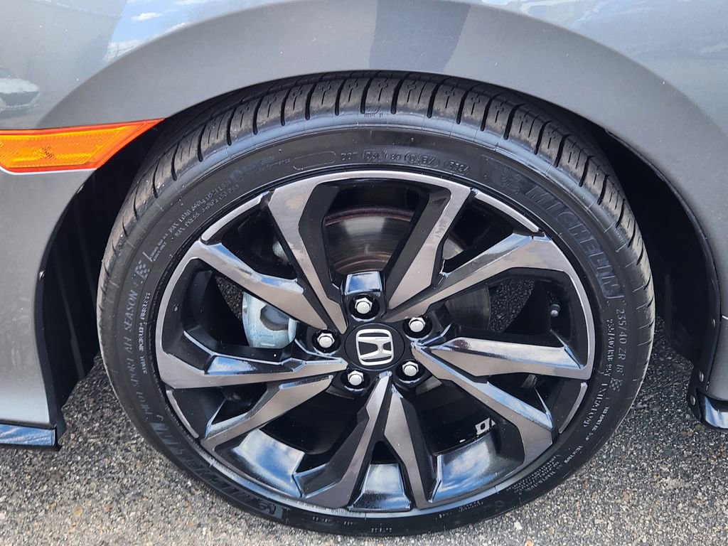 Used 2018 Honda Civic Sport image 9