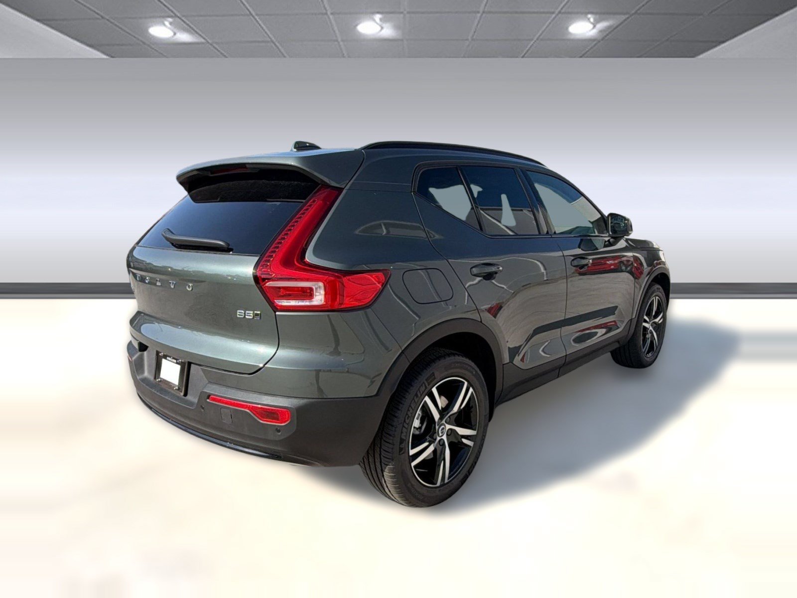 New 2026 Volvo XC40 B5 Core w/ Protection Package Premier AWD/4WD image 9