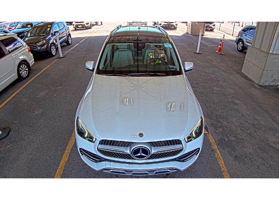Used 2022 Mercedes-Benz GLE 350 4MATIC w/ AMG Line Exterior image 2