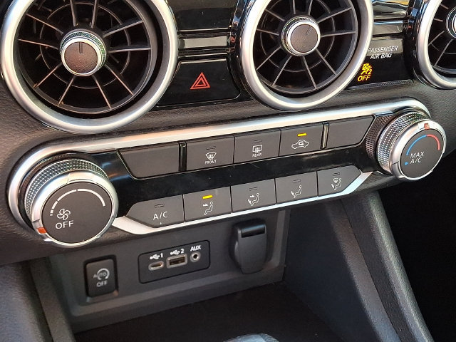 Used 2025 Nissan Sentra SV FWD image 16