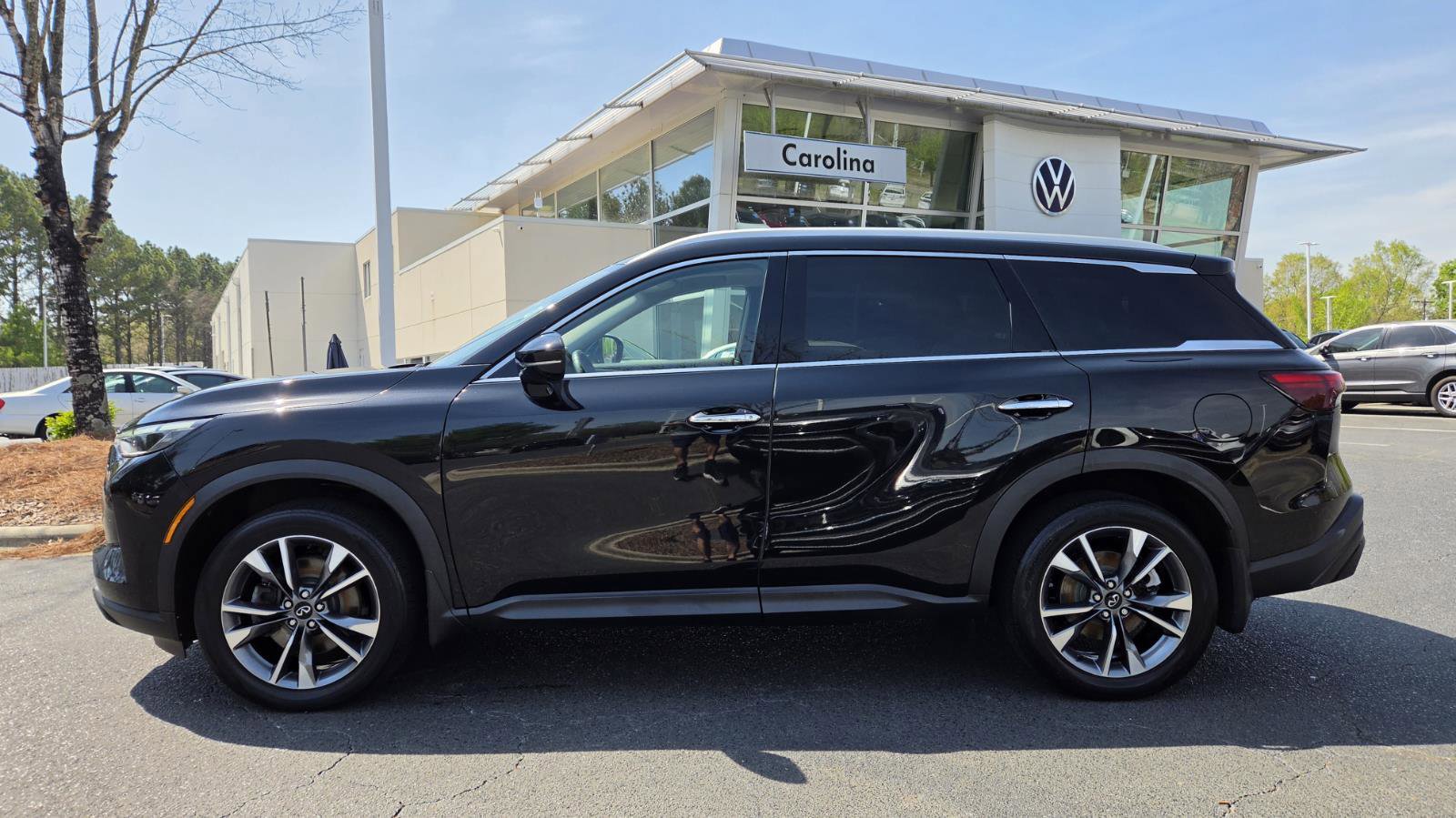 Used 2023 INFINITI QX60 Luxe w/ Vision Package video 2