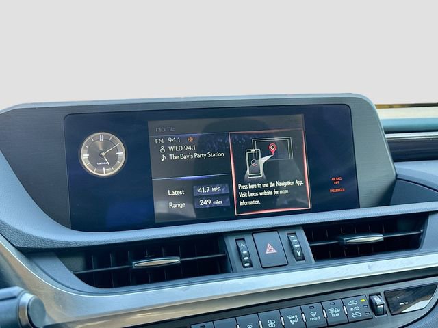 Used 2020 Lexus ES 300h w/ Premium Package FWD image 30