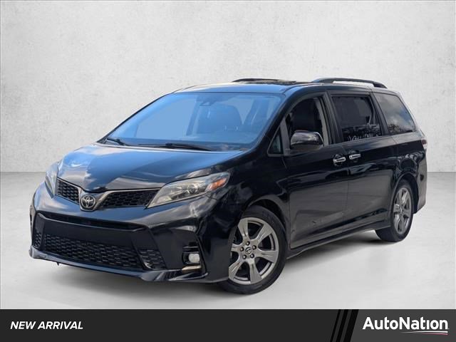Used 2018 Toyota Sienna SE