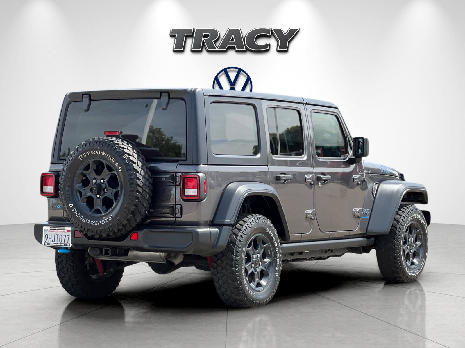 Used 2023 Jeep Wrangler Unlimited w/ Cold Weather Group AWD/4WD image 4