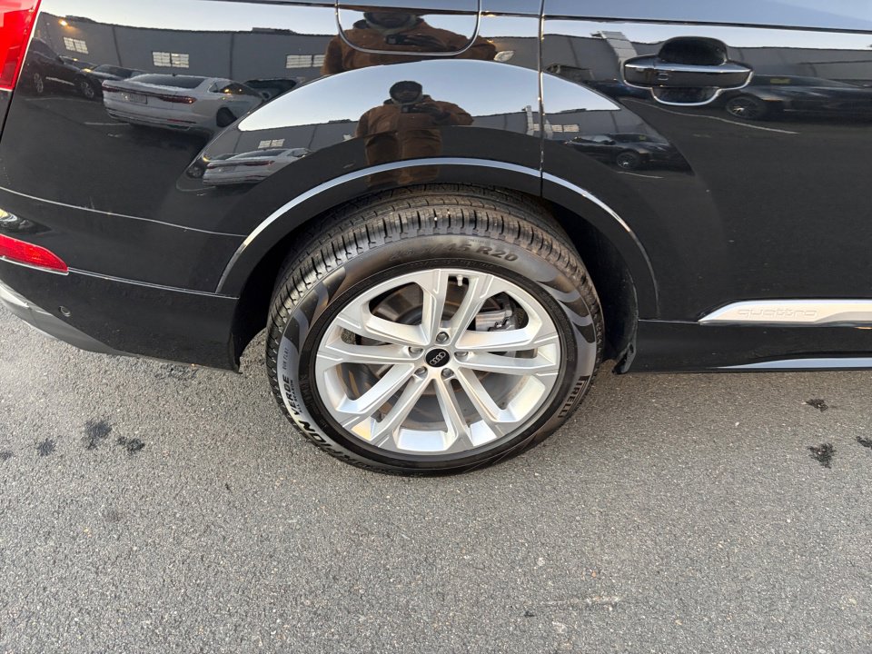 Used 2025 Audi Q7 2.0T Premium w/ Convenience Package image 23