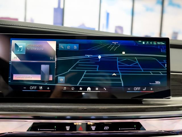 Used 2026 BMW 740i xDrive image 18