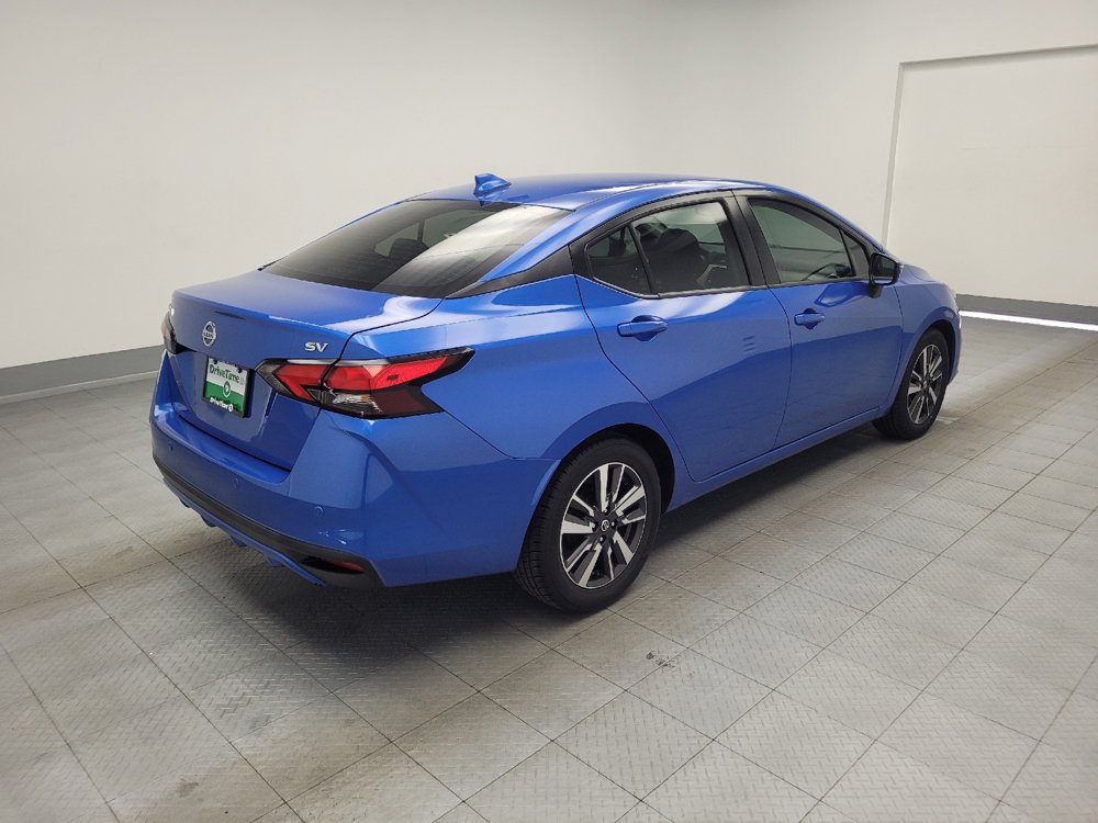 Used 2021 Nissan Versa SV FWD image 9
