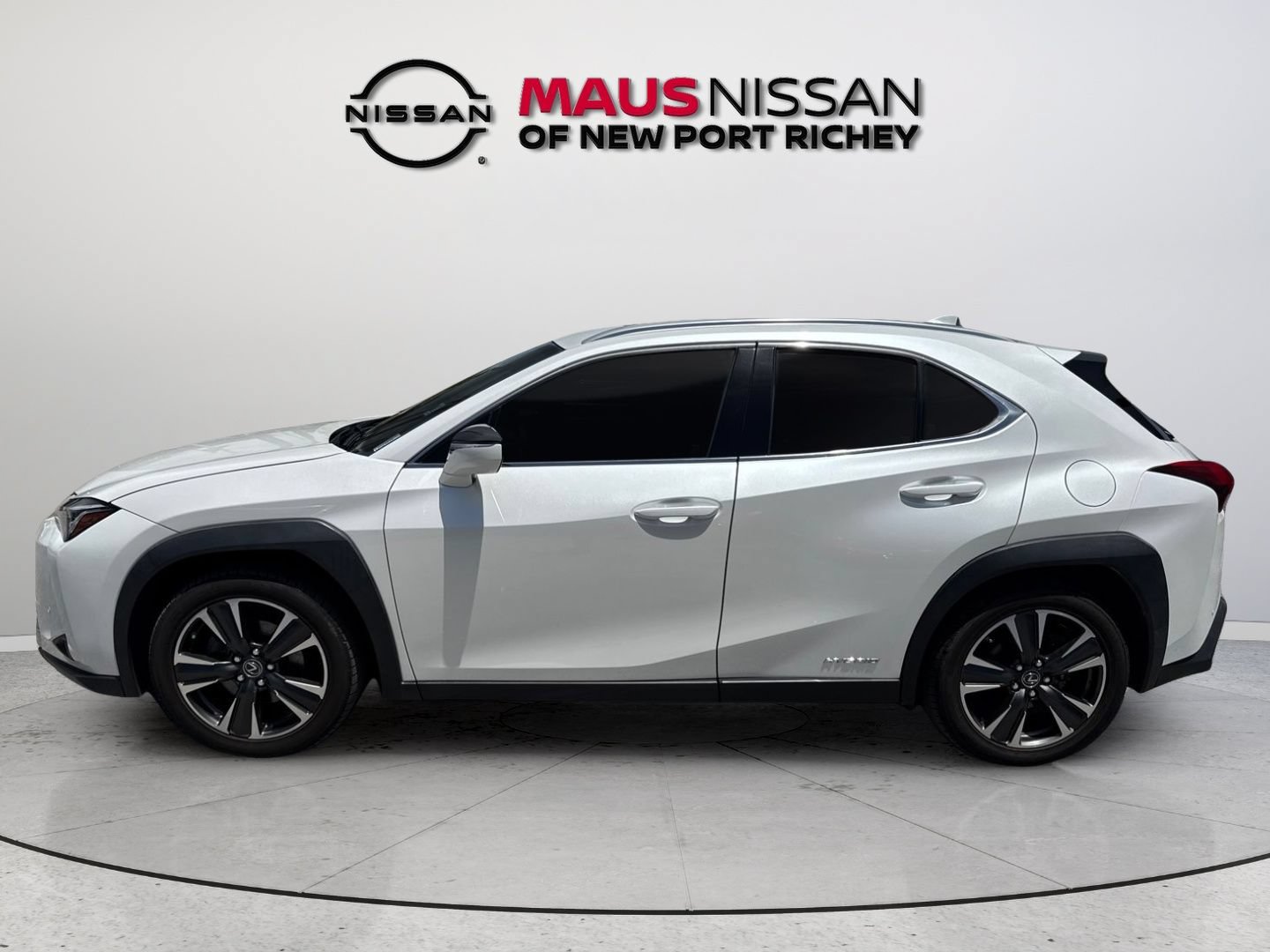 Used 2020 Lexus UX 250h w/ Premium Package AWD/4WD image 8