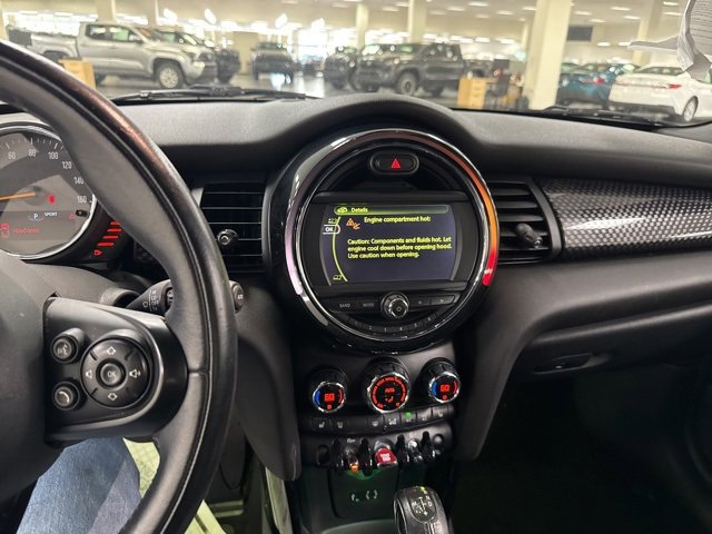 Used 2016 MINI Cooper S image 17