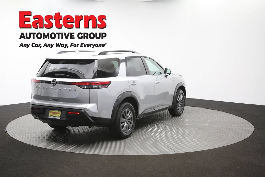 Used 2025 Nissan Pathfinder SV FWD image 46