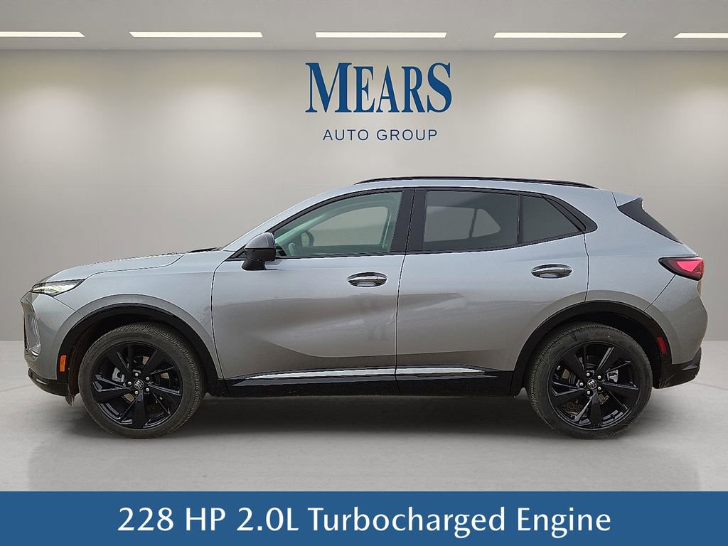 Used 2025 Buick Envision Sport Touring image 3