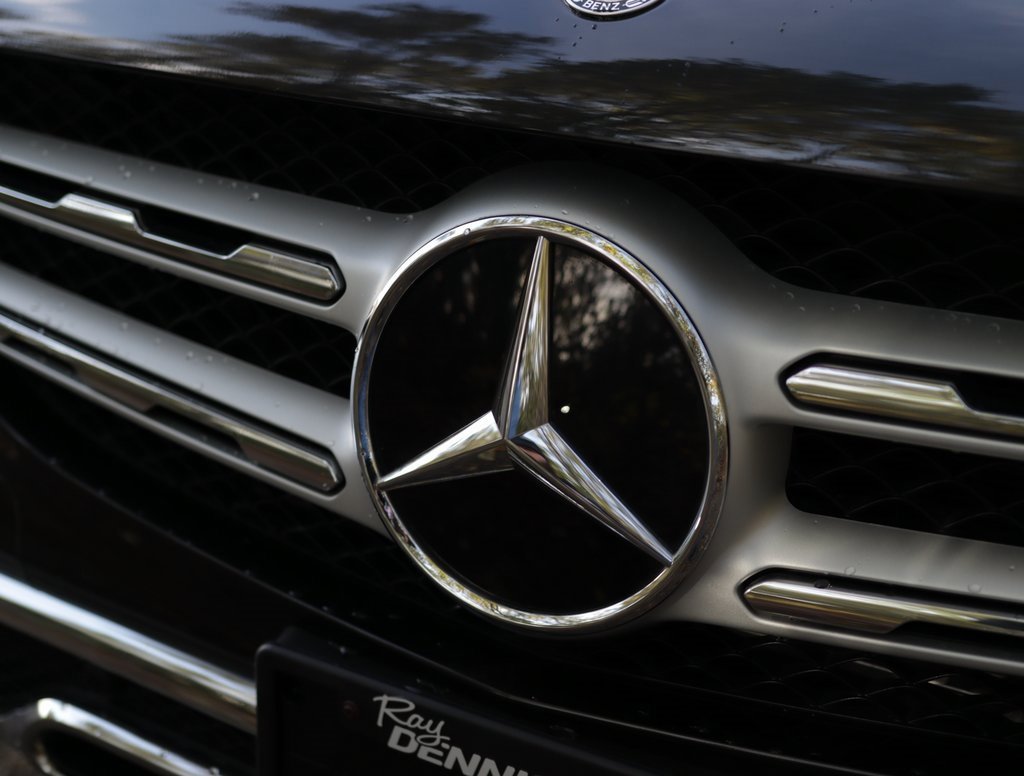 Used 2021 Mercedes-Benz GLC 300 GLC 300 image 35