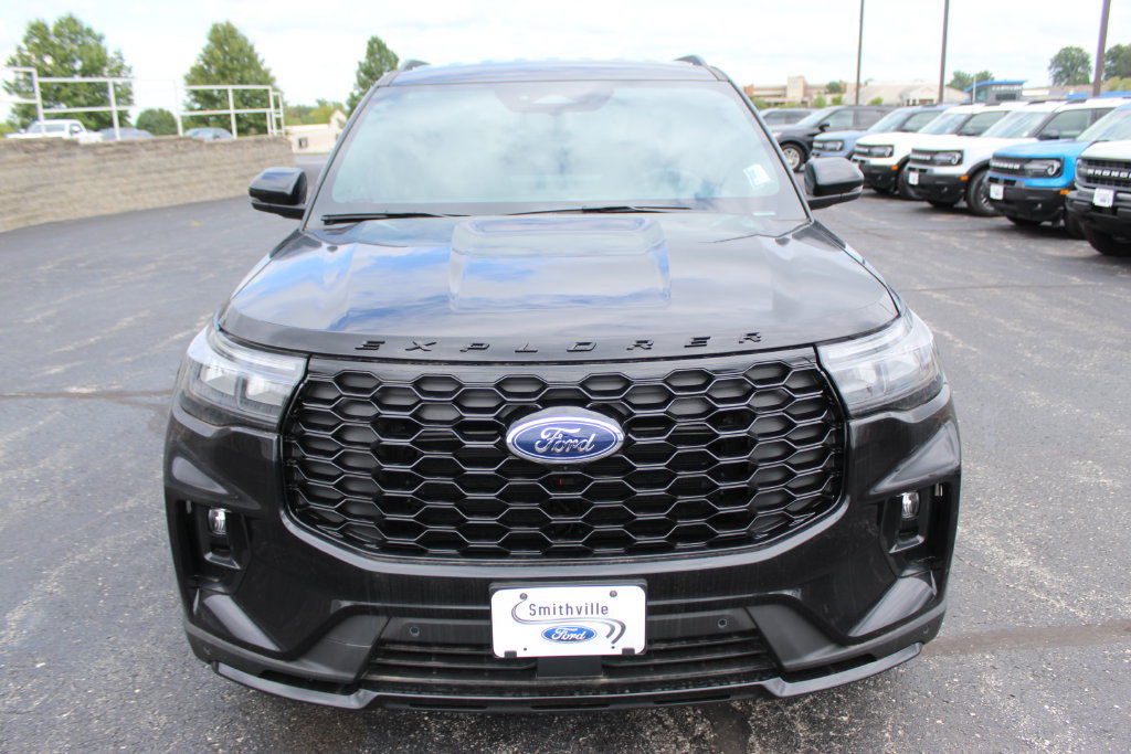 New 2026 Ford Explorer ST-Line AWD/4WD image 8