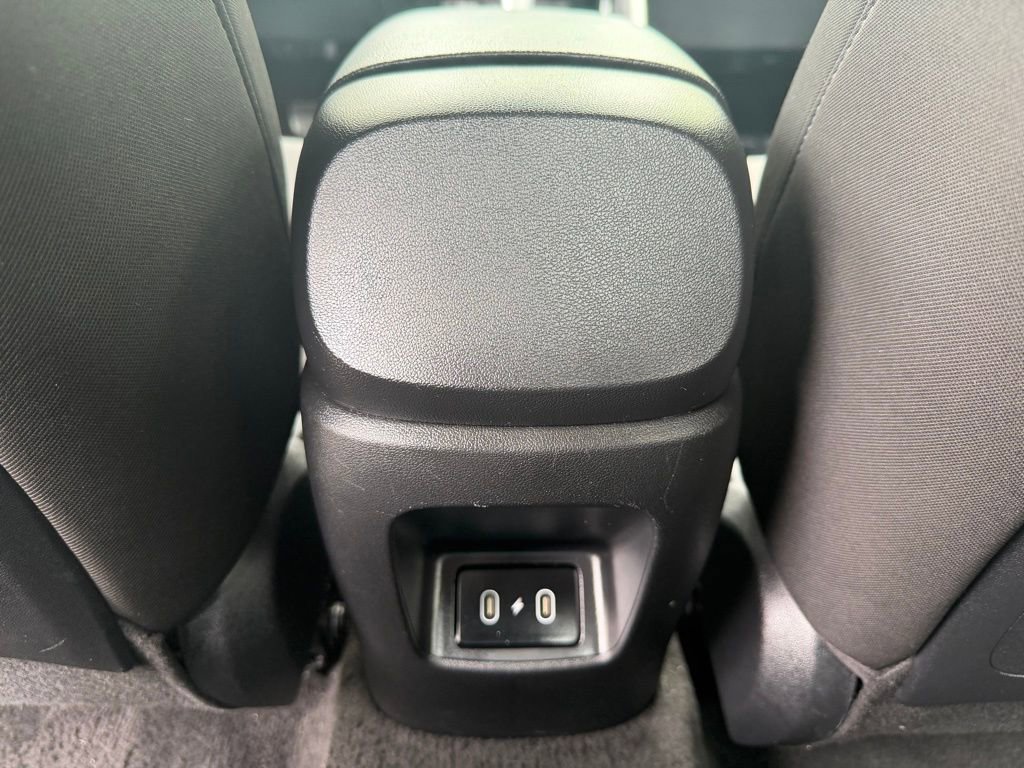 Used 2025 Hyundai Elantra SEL FWD image 12