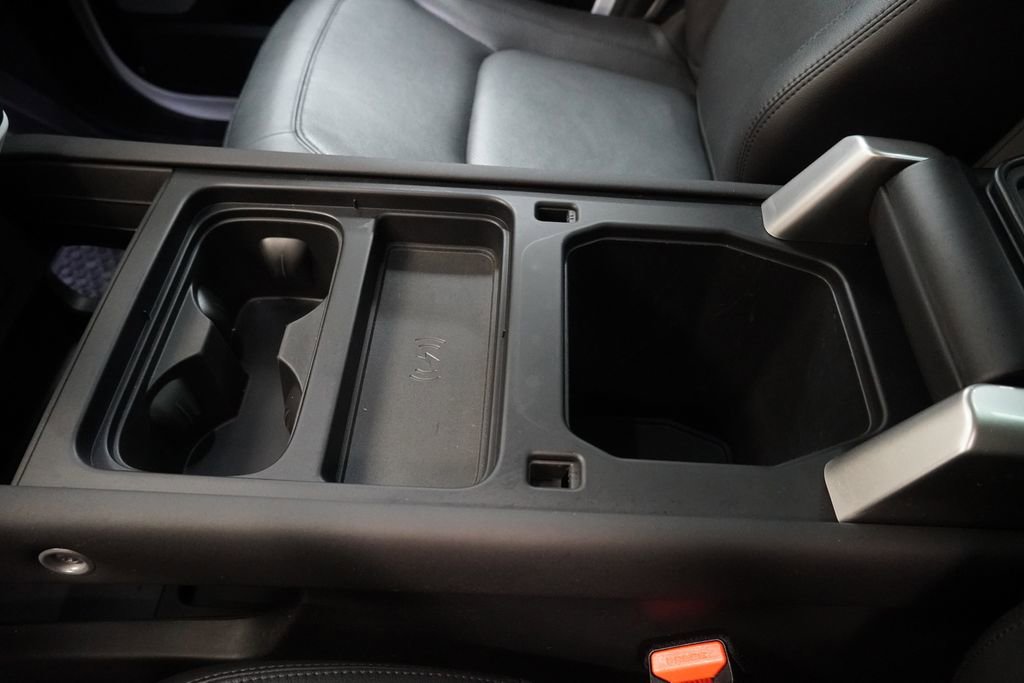 Used 2024 Land Rover Defender 130 S image 20