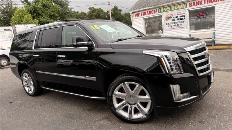 Used 2016 Cadillac Escalade ESV Luxury AWD/4WD image 8