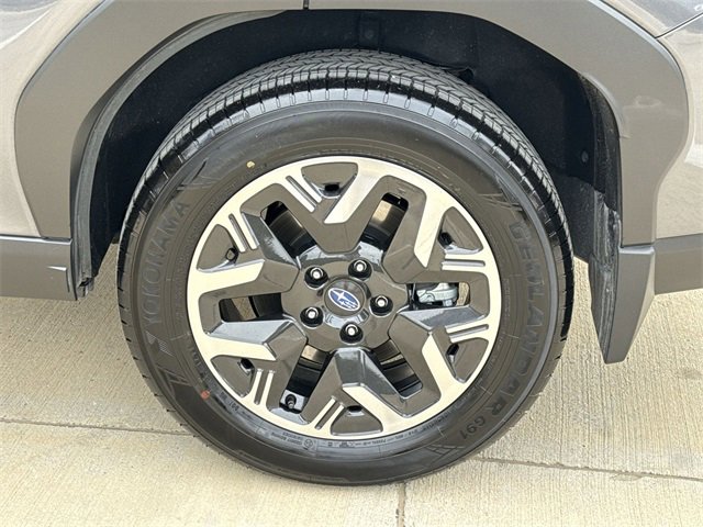 Certified 2025 Subaru Forester image 11