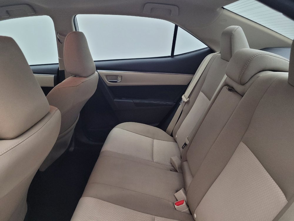 Used 2015 Toyota Corolla LE FWD image 18