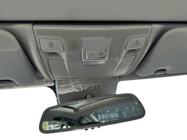 Used 2016 Mercedes-Benz SL 400 image 34