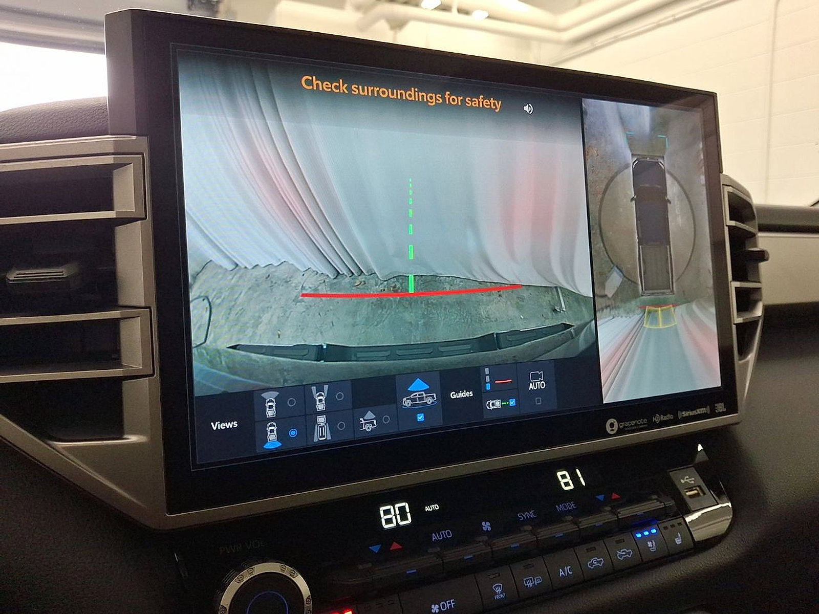 Used 2022 Toyota Tundra Limited image 15