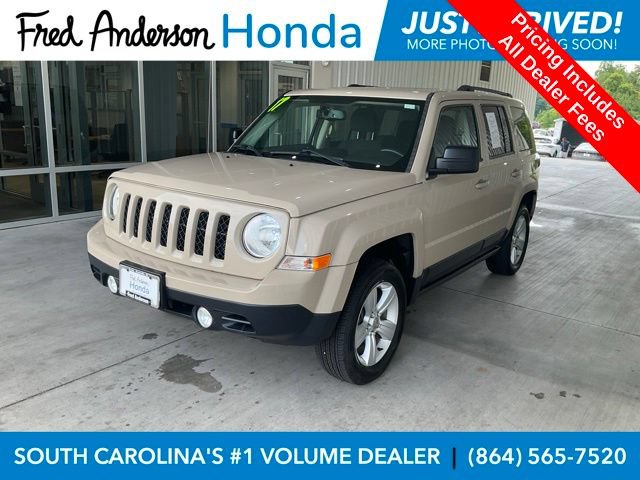 Used 2017 Jeep Patriot Latitude AWD/4WD image 1