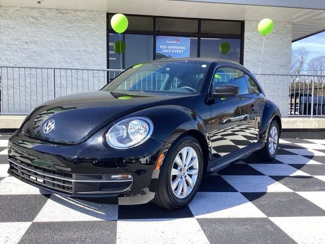 Used 2016 Volkswagen Beetle 1.8T S FWD image 2