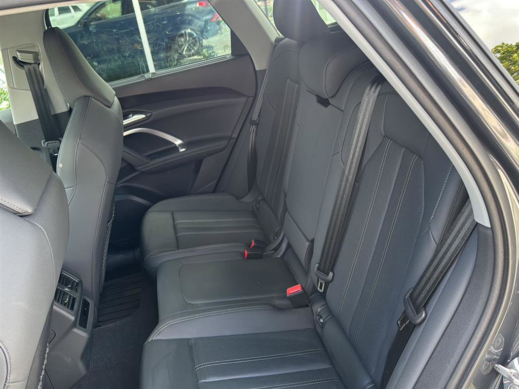 Used 2025 Audi Q5 Premium Plus w/ Premium Plus image 14