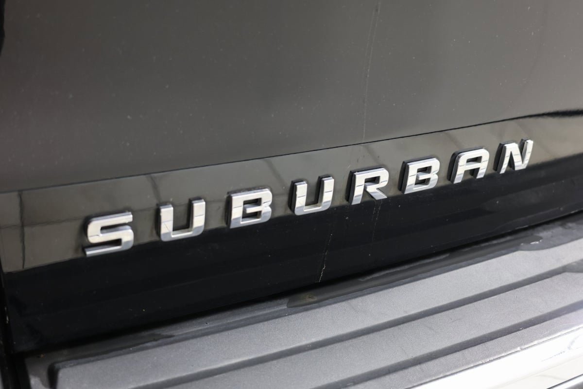 Used 2019 Chevrolet Suburban Premier image 48