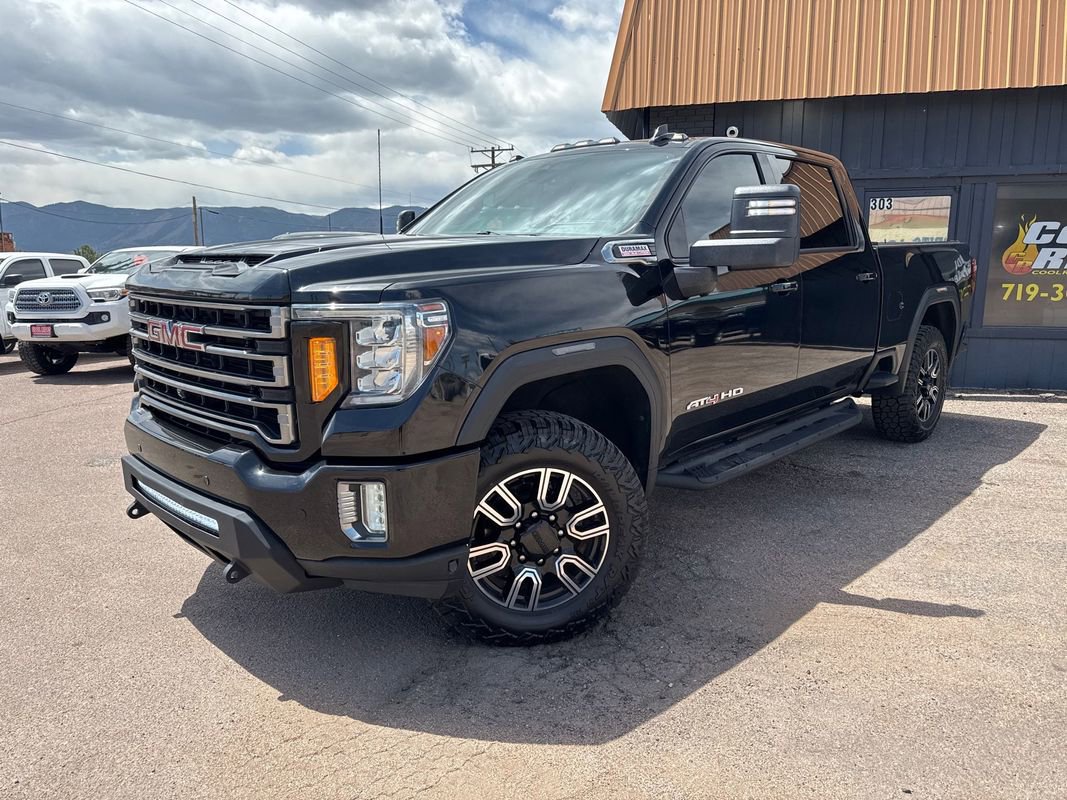 Used 2020 GMC Sierra 2500 AT4 w/ AT4 Premium Package AWD/4WD image 2