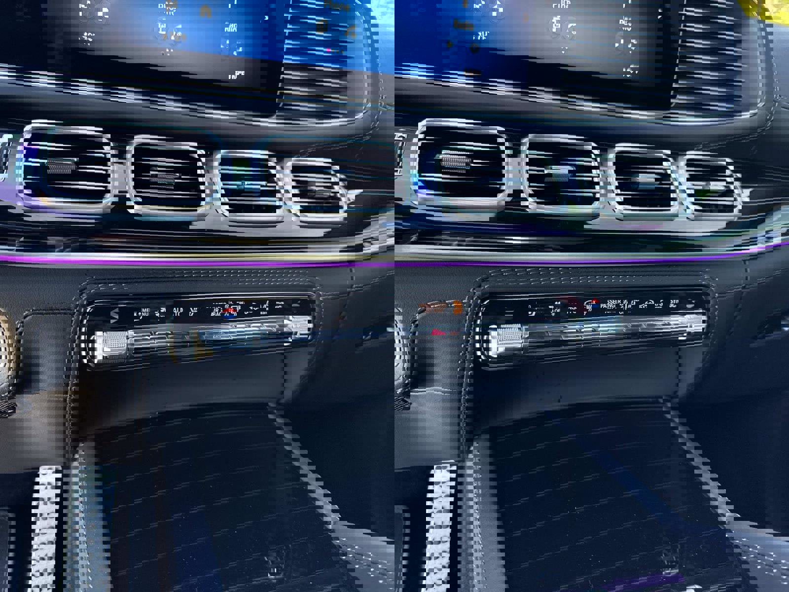 Used 2024 Mercedes-Benz GLE 53 AMG 4MATIC image 30