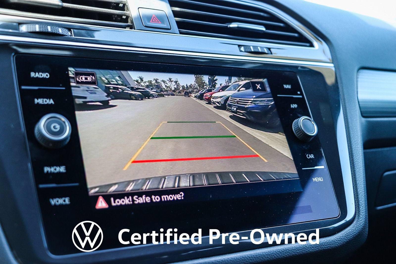 Used 2024 Volkswagen Tiguan SEL R-Line AWD/4WD image 26