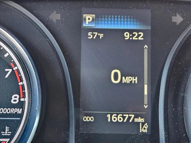 Used 2020 Toyota Camry LE image 19