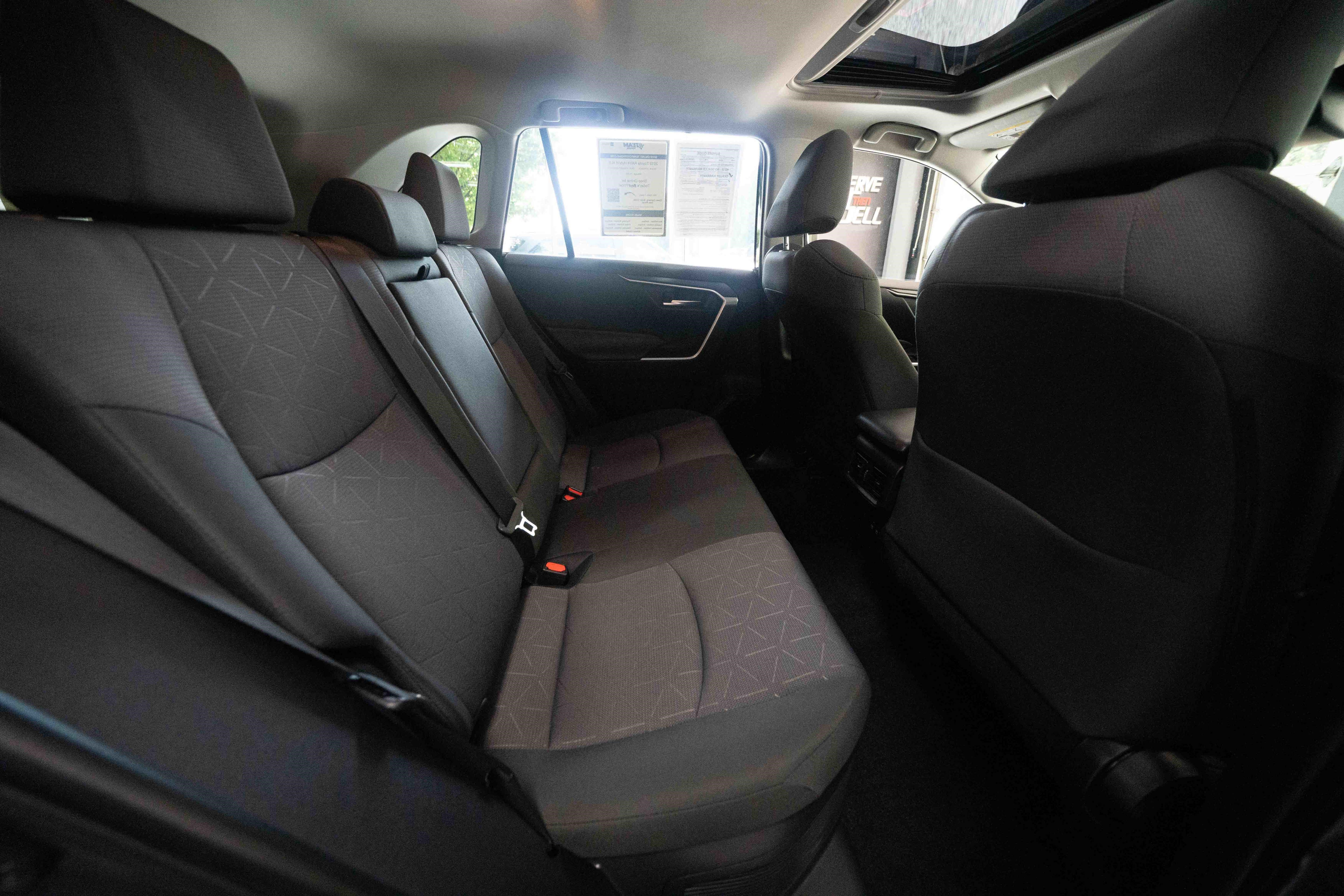 Used 2019 Toyota RAV4 XLE w/ Convenience Package AWD/4WD image 25