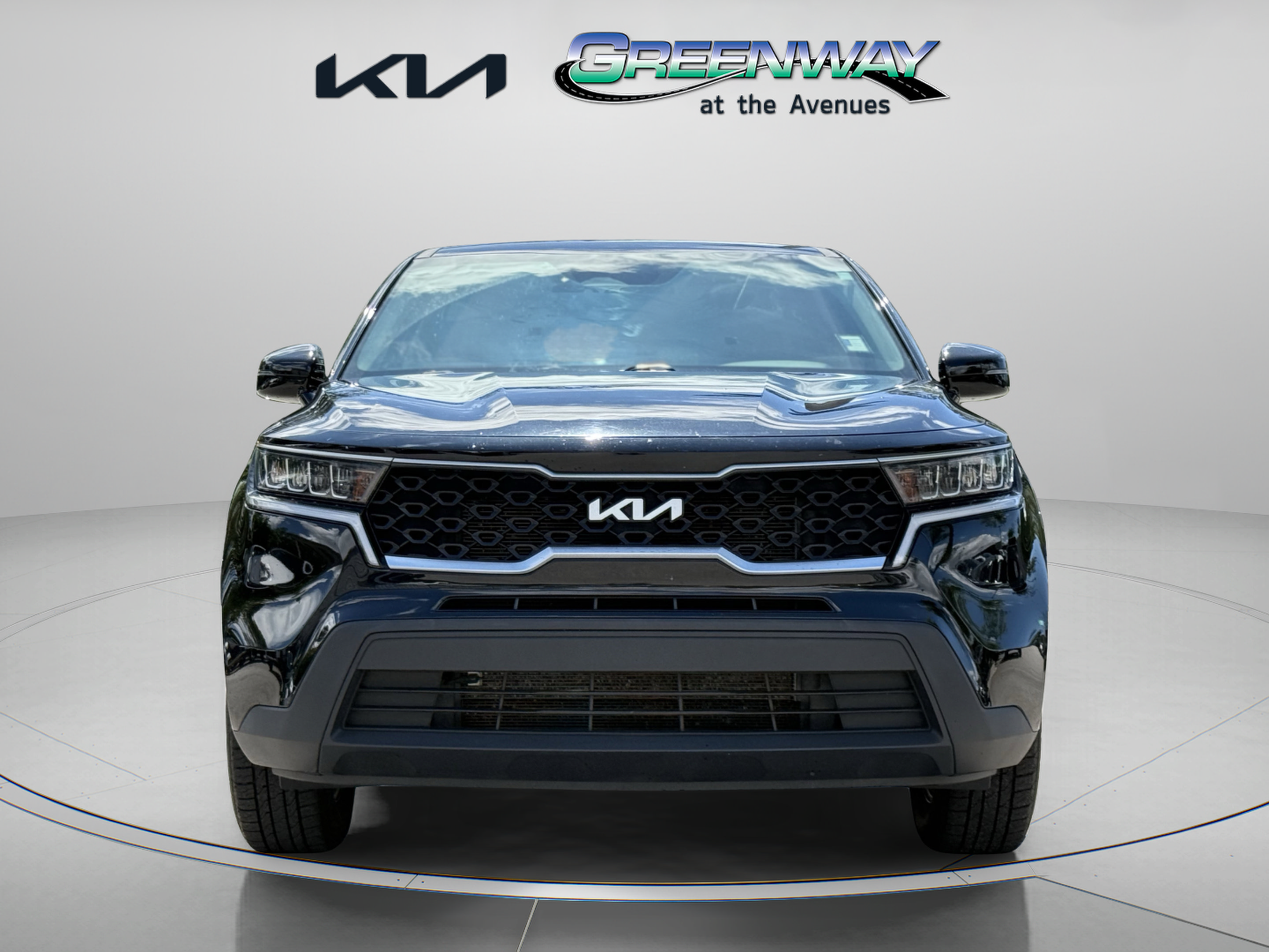 Used 2022 Kia Sorento LX FWD image 2