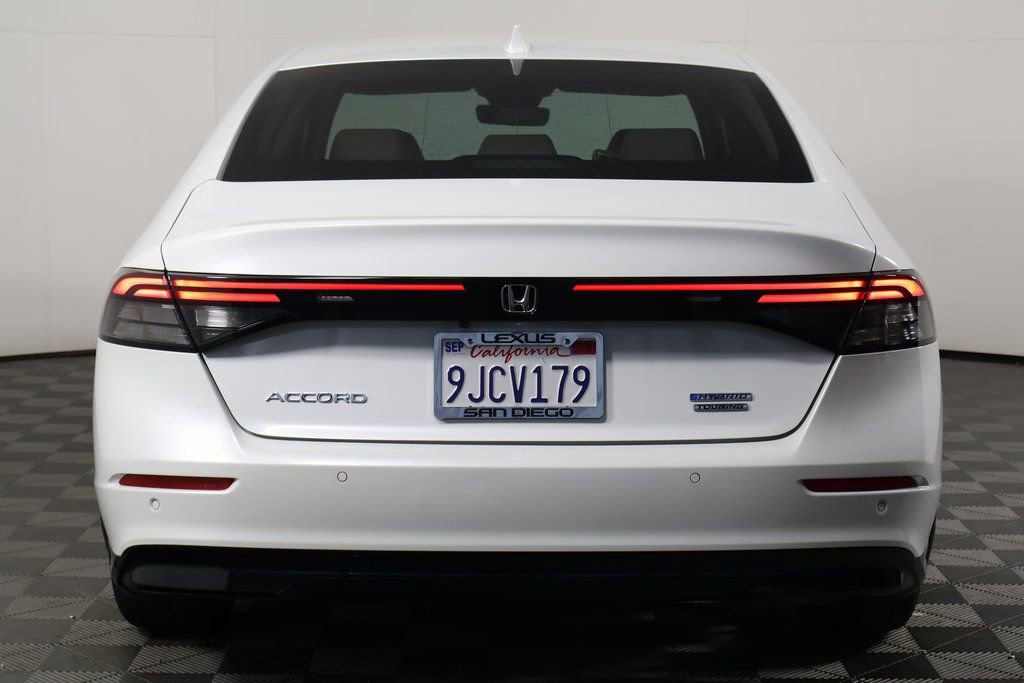 Used 2023 Honda Accord Touring image 5
