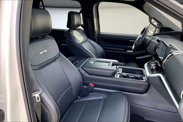 Used 2025 Ford Expedition Max Platinum w/ Stealth Performance Package image 29