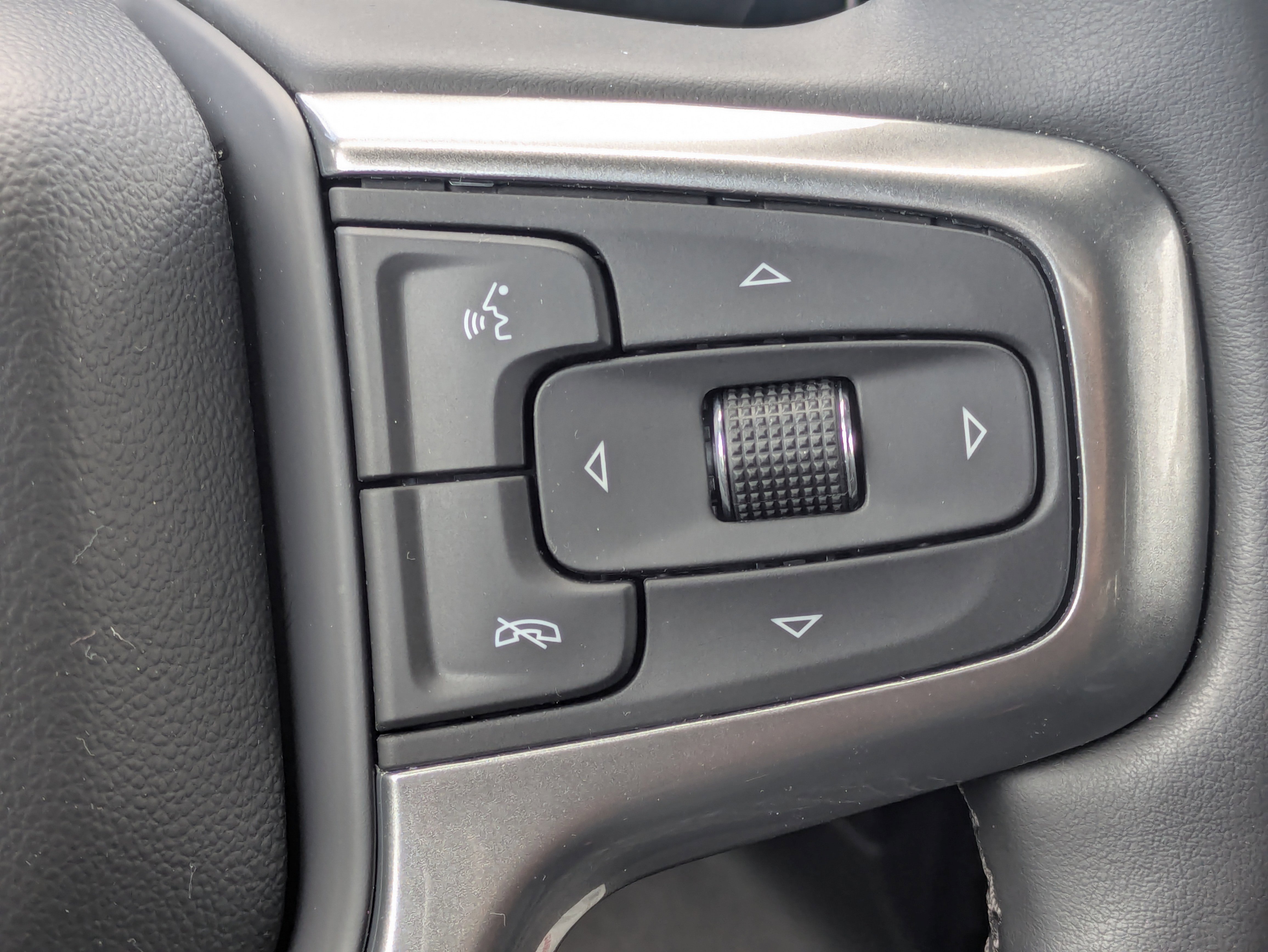 Used 2024 Chevrolet Silverado 1500 RST w/ Rally Edition AWD/4WD image 25