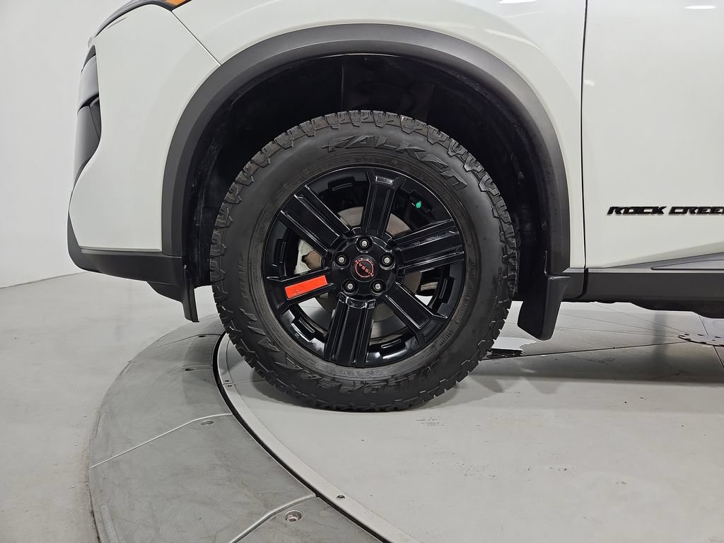 Certified 2025 Nissan Rogue SV AWD/4WD image 27