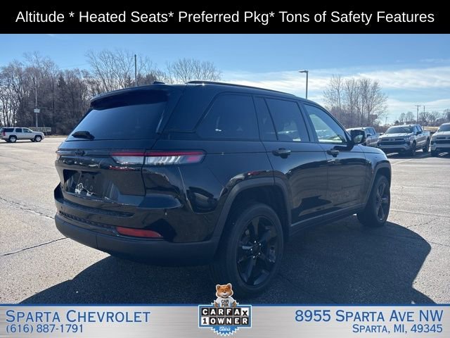 Used 2022 Jeep Grand Cherokee Altitude image 3