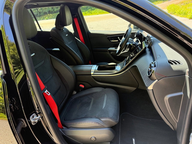 Used 2025 Mercedes-Benz GLC 43 AMG 4MATIC image 24