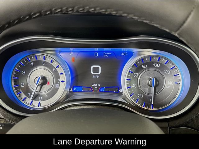 Used 2023 Chrysler 300 Touring L w/ Popular Equipment Group image 11