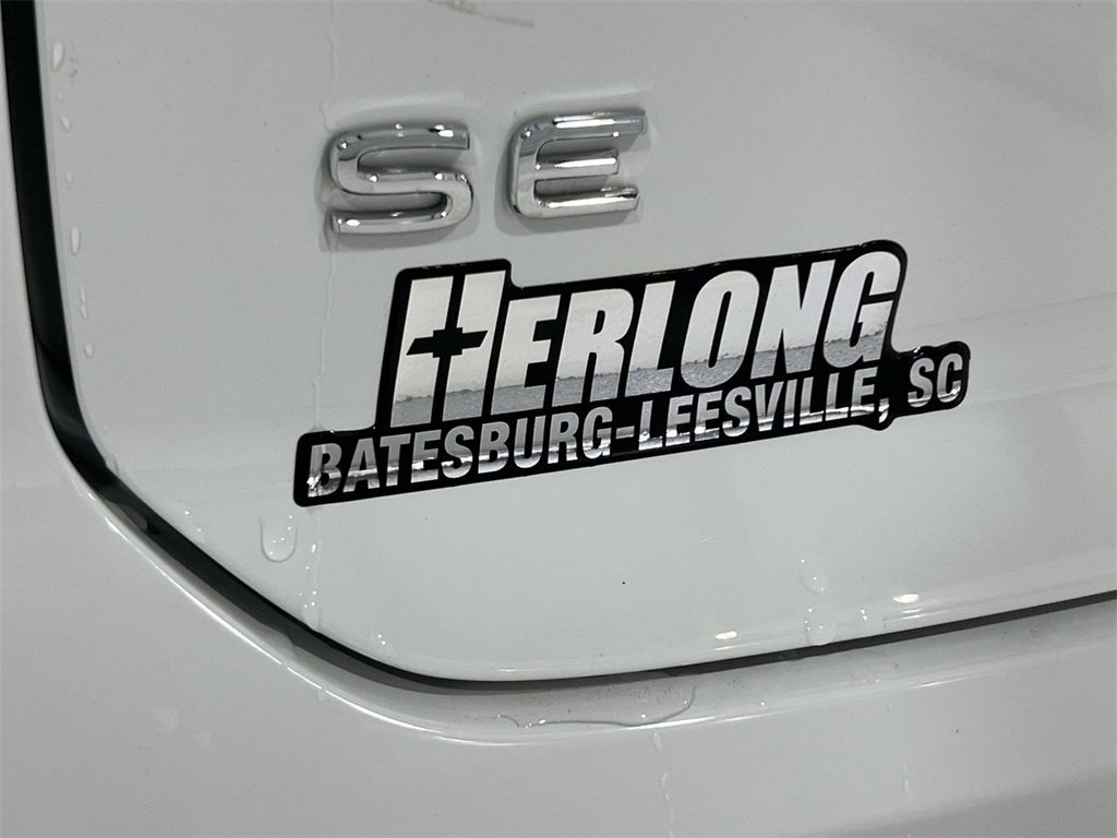 Used 2025 Volkswagen Atlas Cross Sport SE image 29