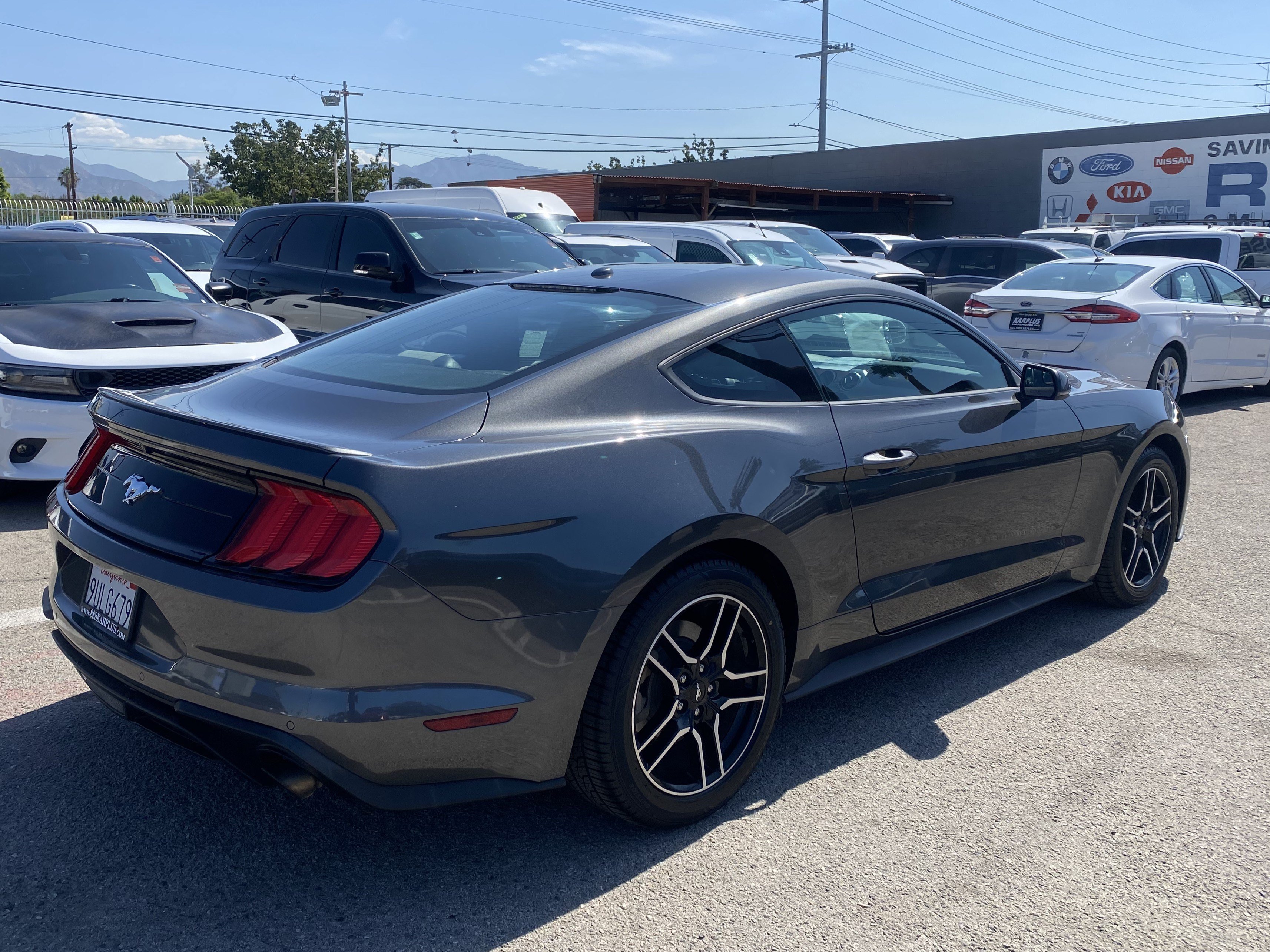 Used 2018 Ford Mustang Premium RWD image 9
