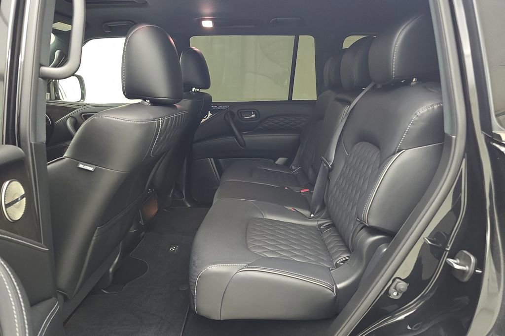 Used 2024 INFINITI QX80 Sensory image 24