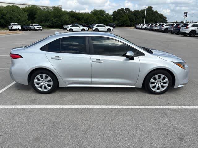 Used 2022 Toyota Corolla LE FWD image 7